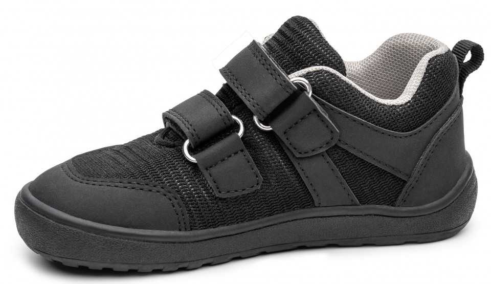 NOLAN BLACK velké_2